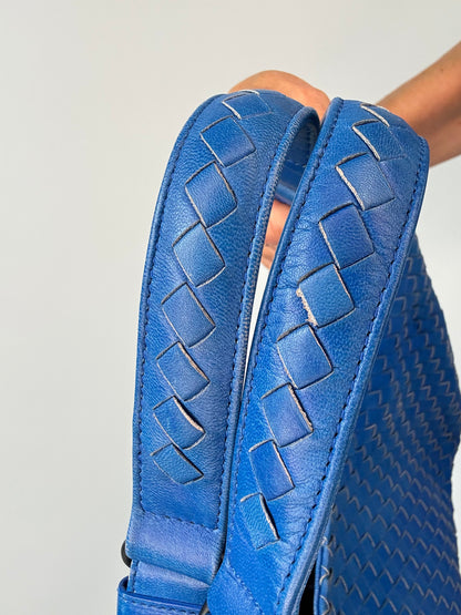 Bottega Veneta Small Campana Intrecciato Hobo — Royal Blue
