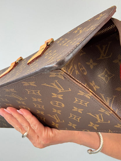 Louis Vuitton Triangle Sac Monogram