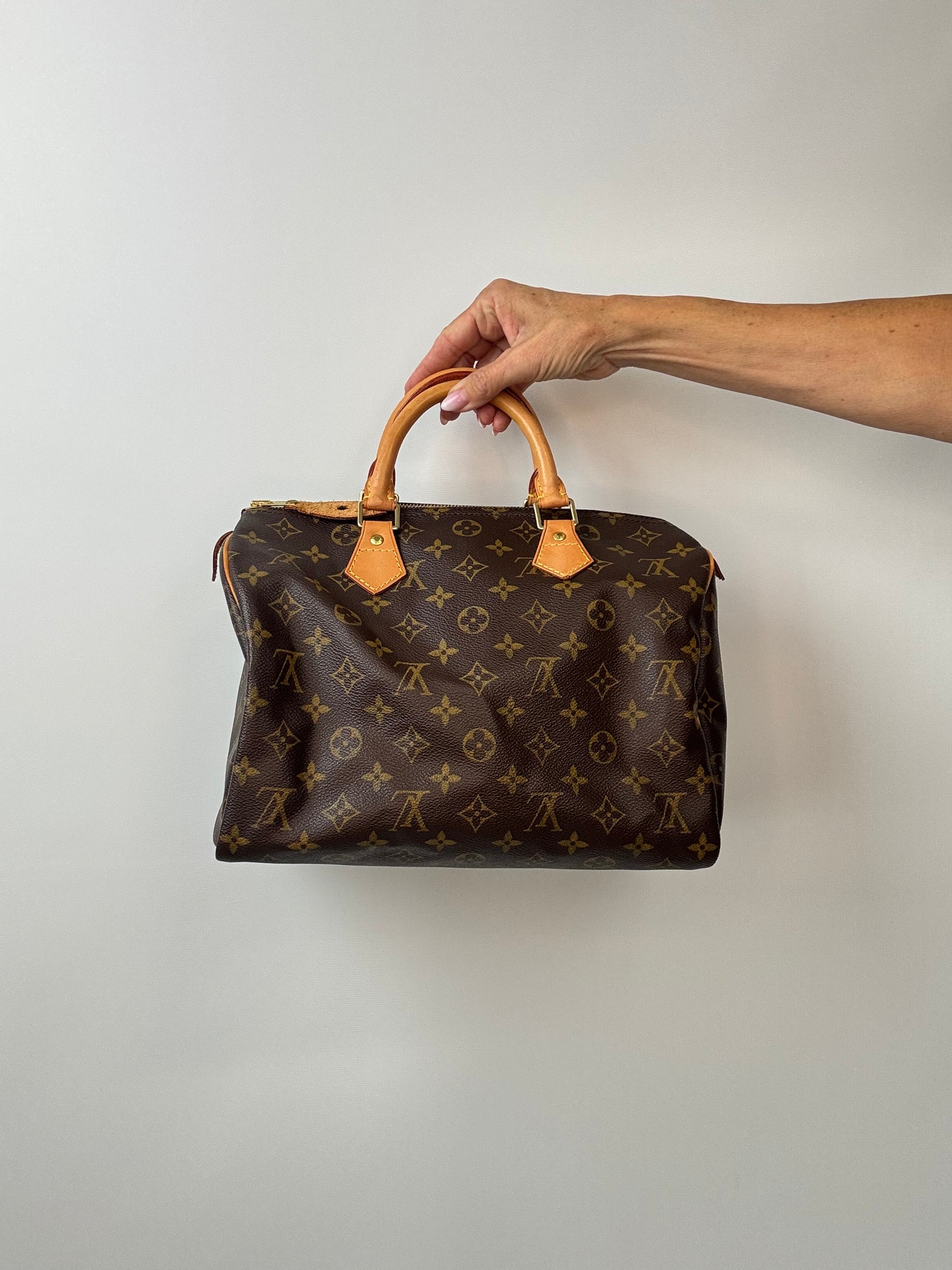 Louis Vuitton Vintage Monogram Speedy 30