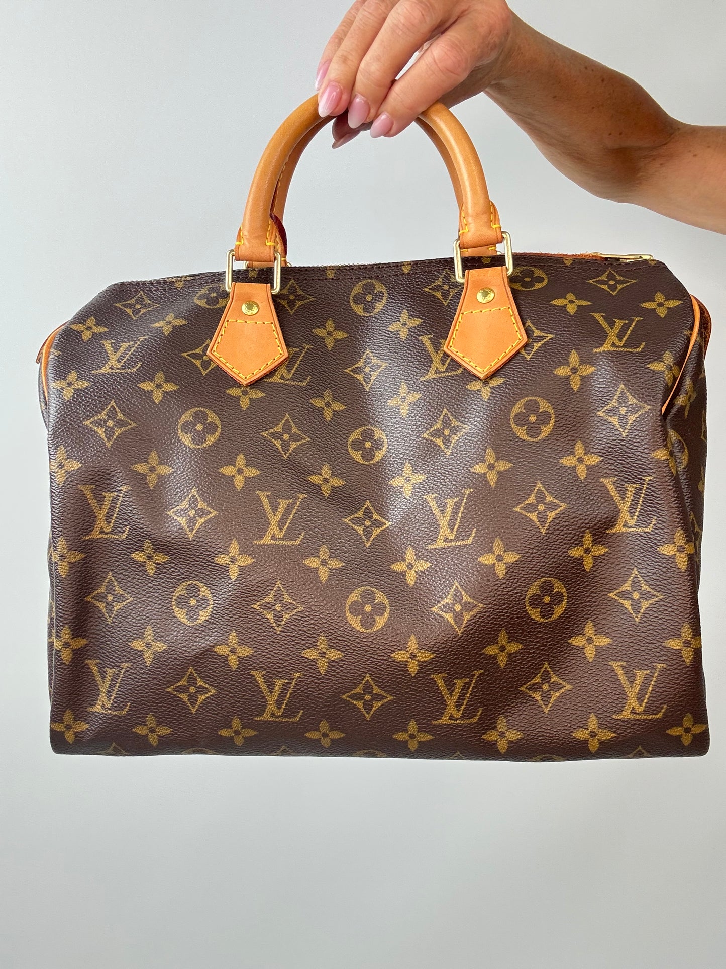 Louis Vuitton Vintage Monogram Speedy 30