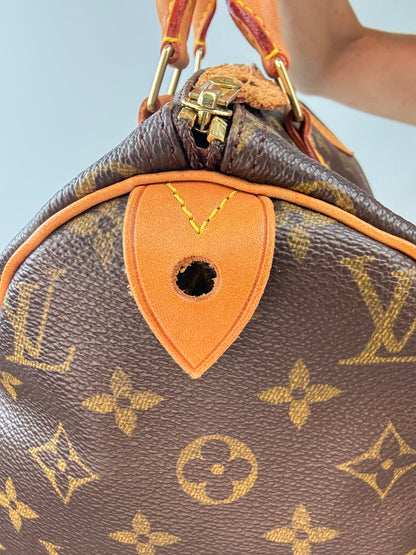 Louis Vuitton Vintage Monogram Speedy 30