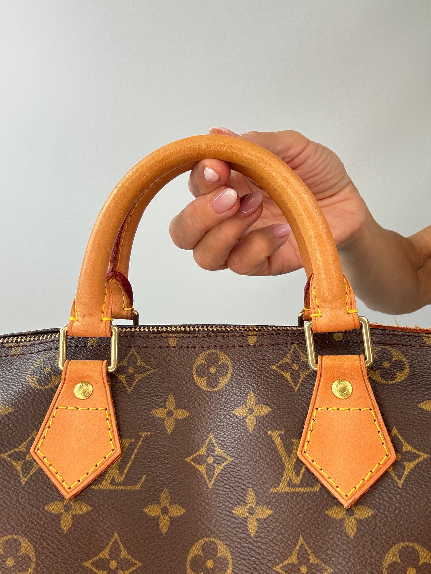 Louis Vuitton Vintage Monogram Speedy 30