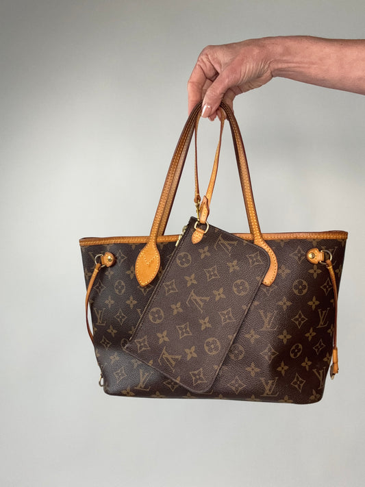 Louis Vuitton Monogram Neverfull Pm With Pouch