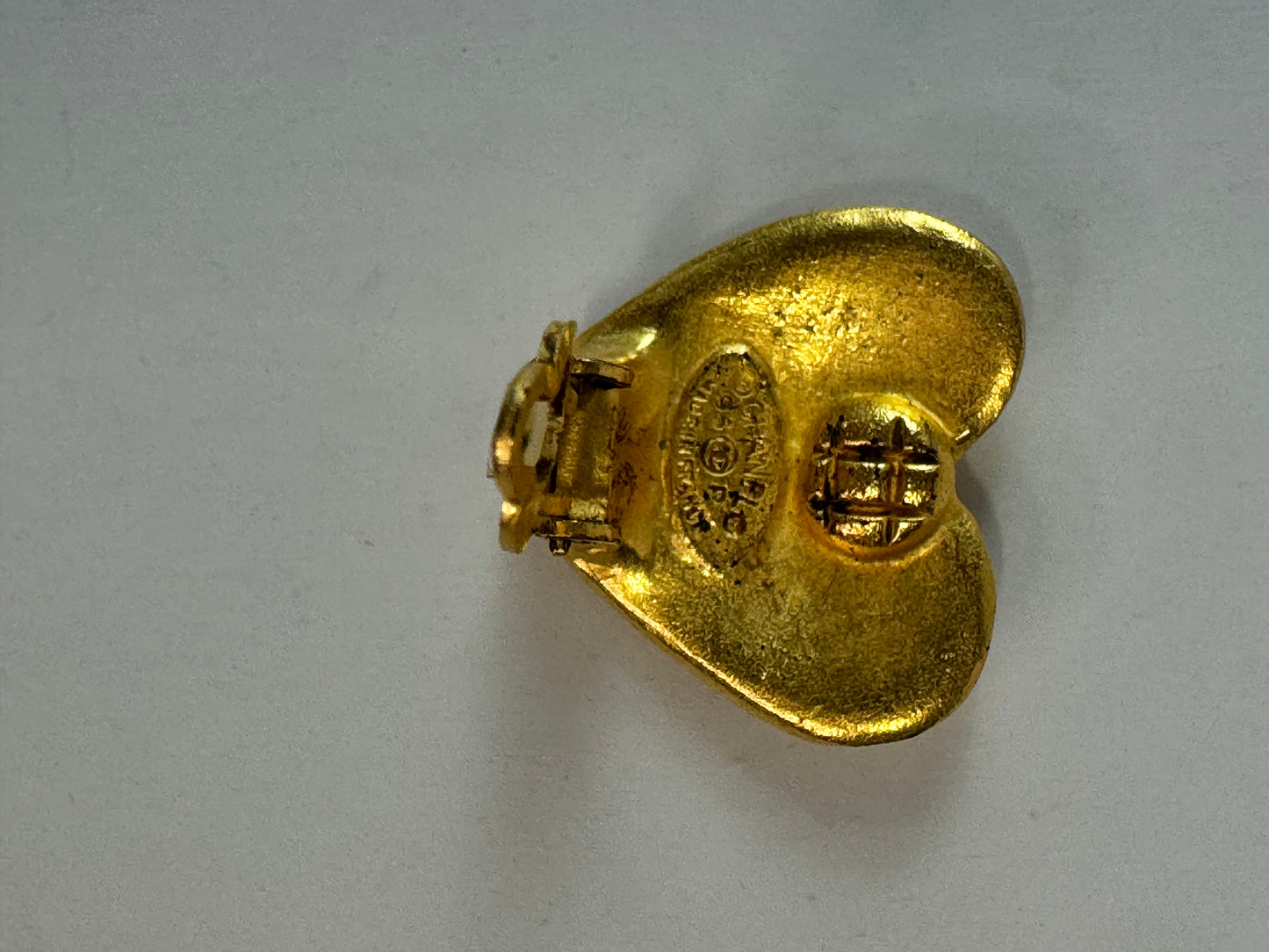 Chanel 1995 Vintage Heart Clip On Earrings