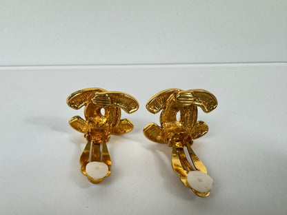 Chanel Vintage Quilted Clip On Earrings