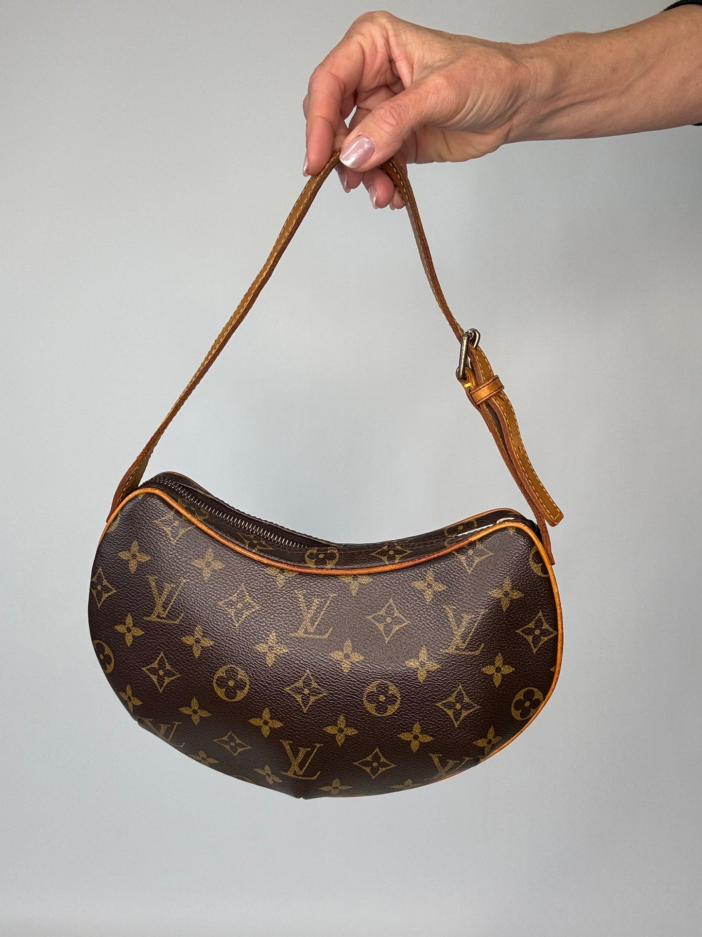 Louis Vuitton Croissant PM