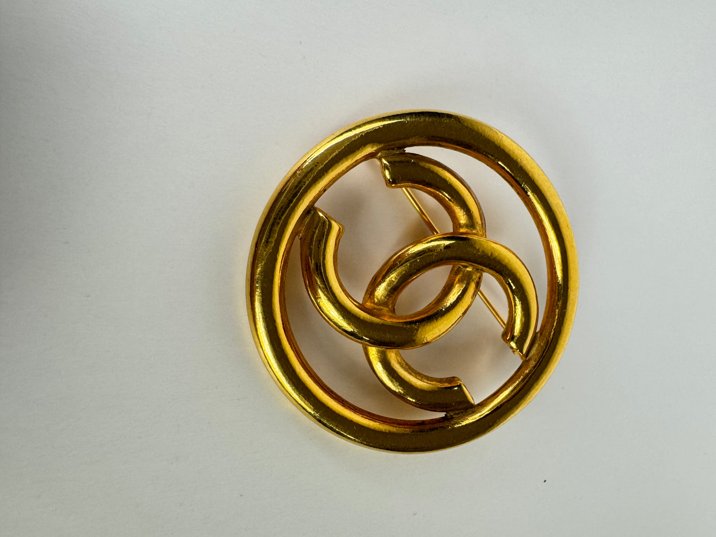 Chanel Vintage Circle CC Brooch