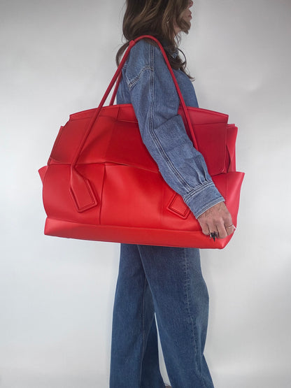 Bottega Veneta Maxi Arco Bag