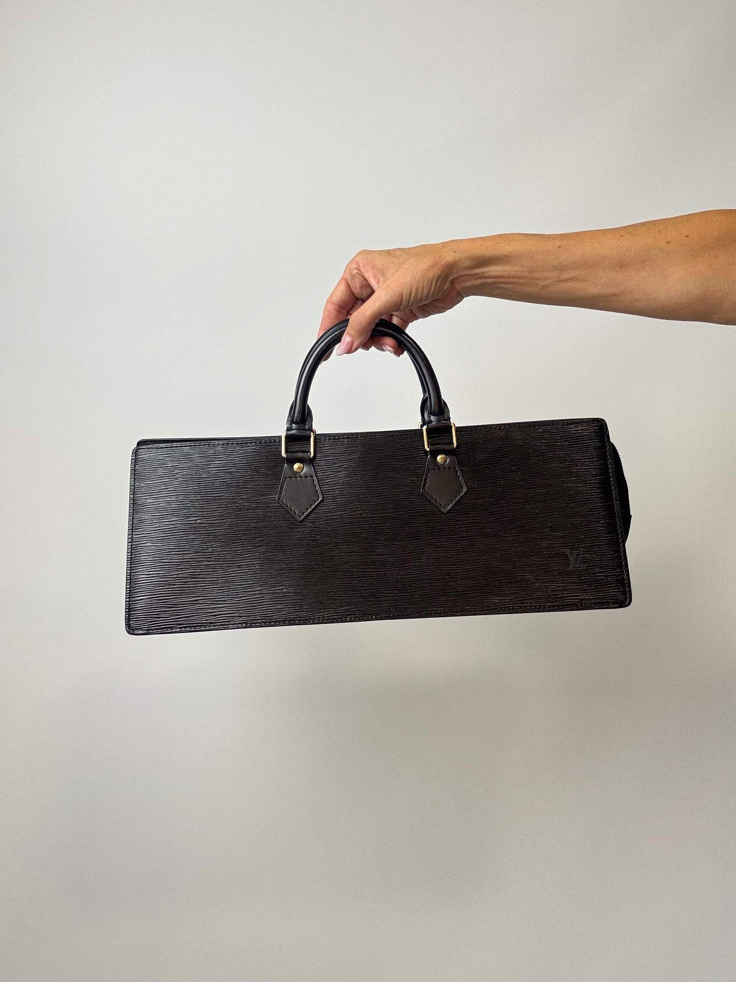 Louis Vuitton 1996 Epi Sac Triangle — Noir