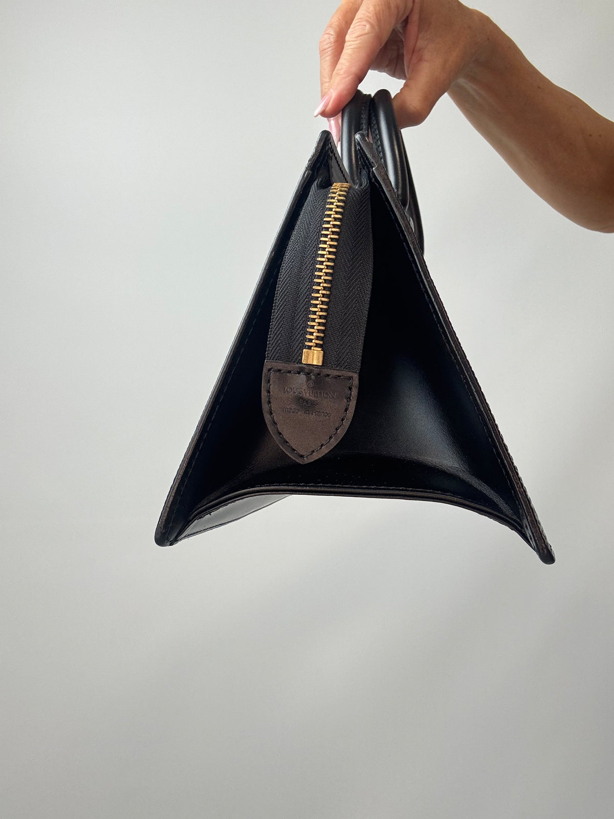 Louis Vuitton 1996 Epi Sac Triangle — Noir