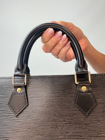 Louis Vuitton 1996 Epi Sac Triangle — Noir