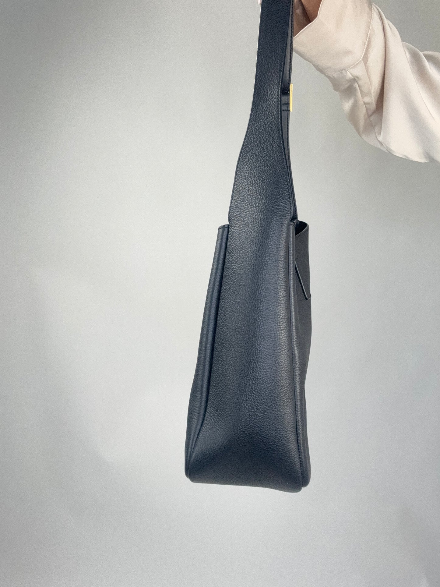 Saint Laurent Le 5 a 7 Supple Bag Small