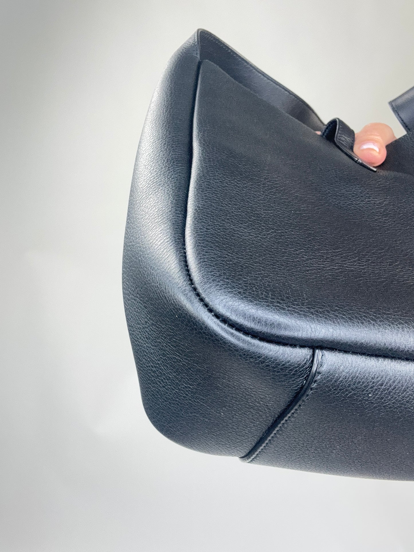 Saint Laurent Le 5 a 7 Supple Bag Small