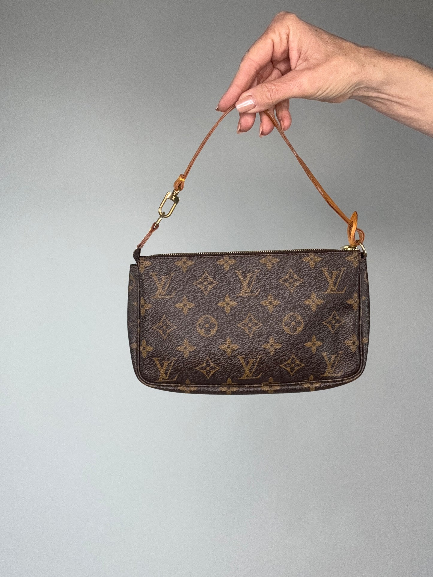 Louis Vuitton Vintage Monogram Pochette