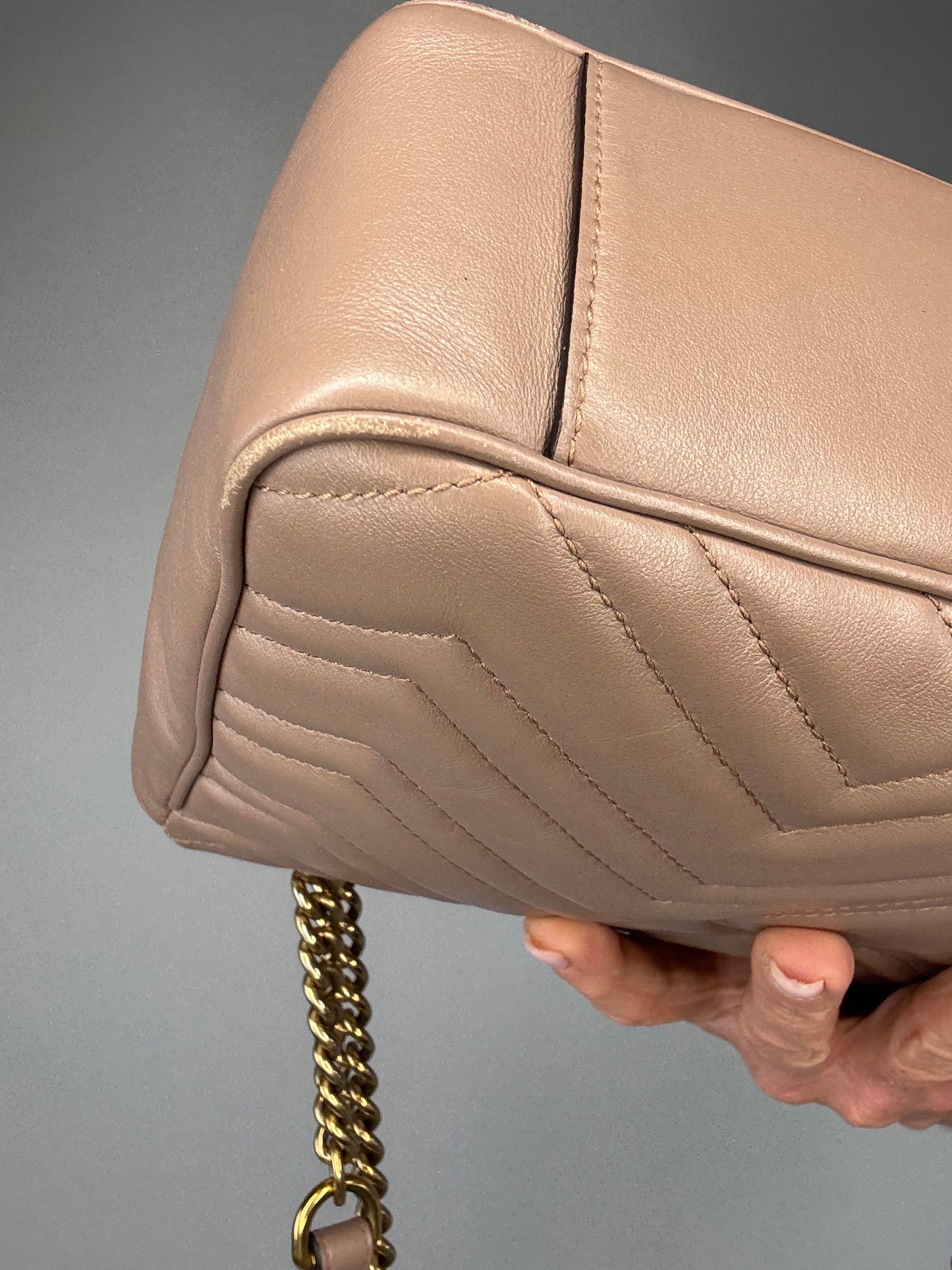 Gucci GG Marmont Medium Matelasse Shoulder Bag