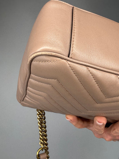 Gucci GG Marmont Medium Matelasse Shoulder Bag