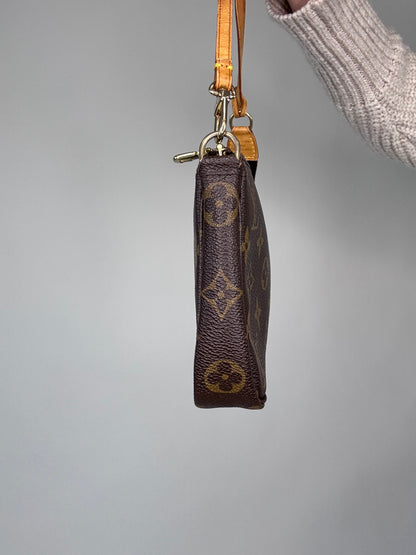 Louis Vuitton Takaski Murakami Panda Pochette