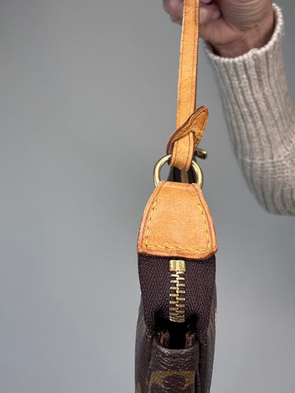 Louis Vuitton Takaski Murakami Panda Pochette