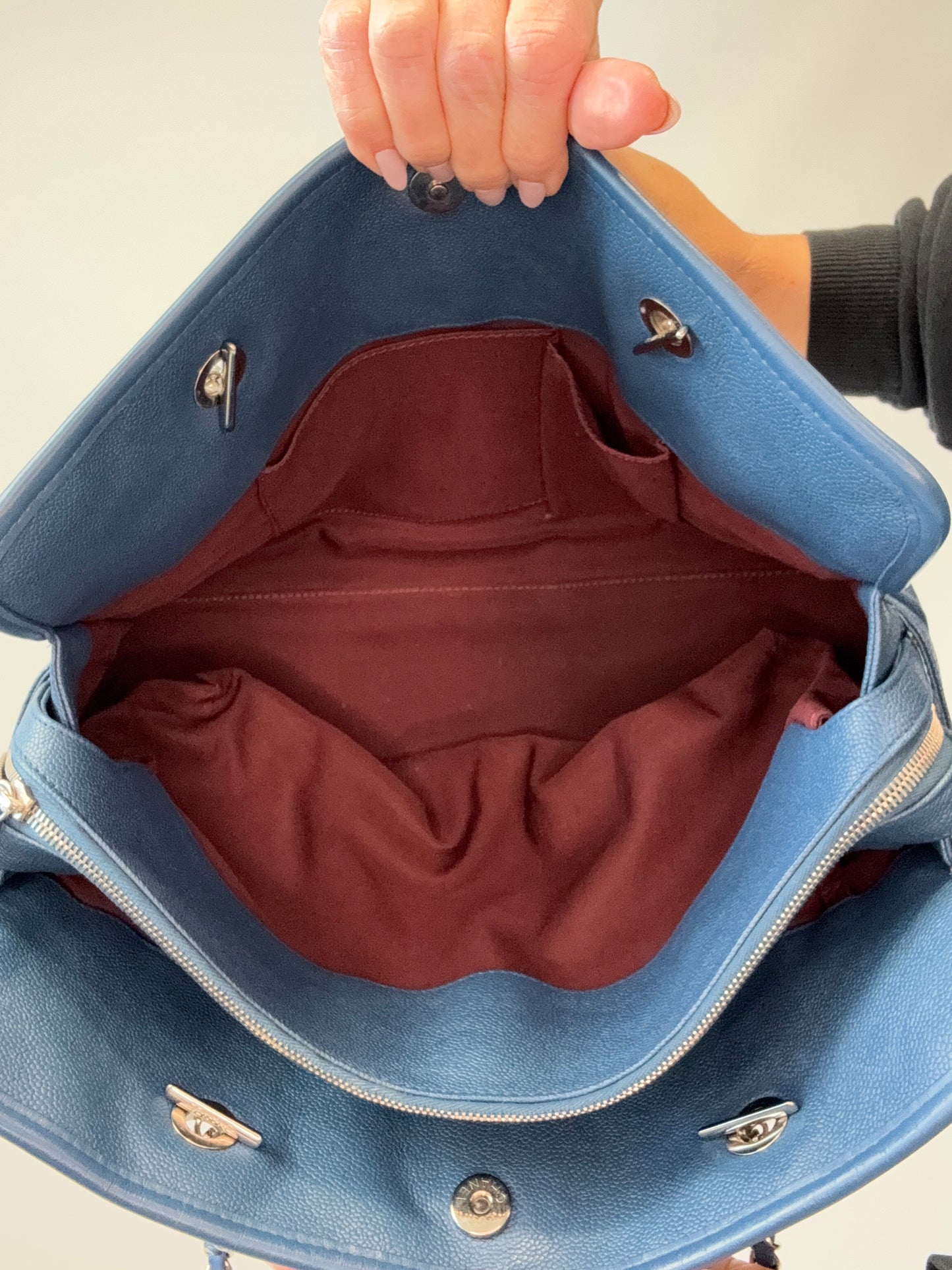 Chanel Caviar Large Quilted Tote - Blue