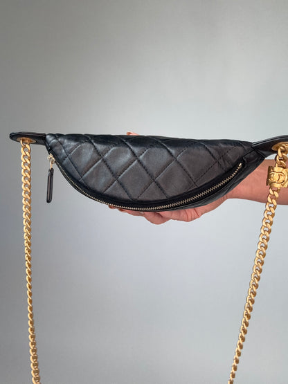 Chanel Waist Bag Sweetheart -Black