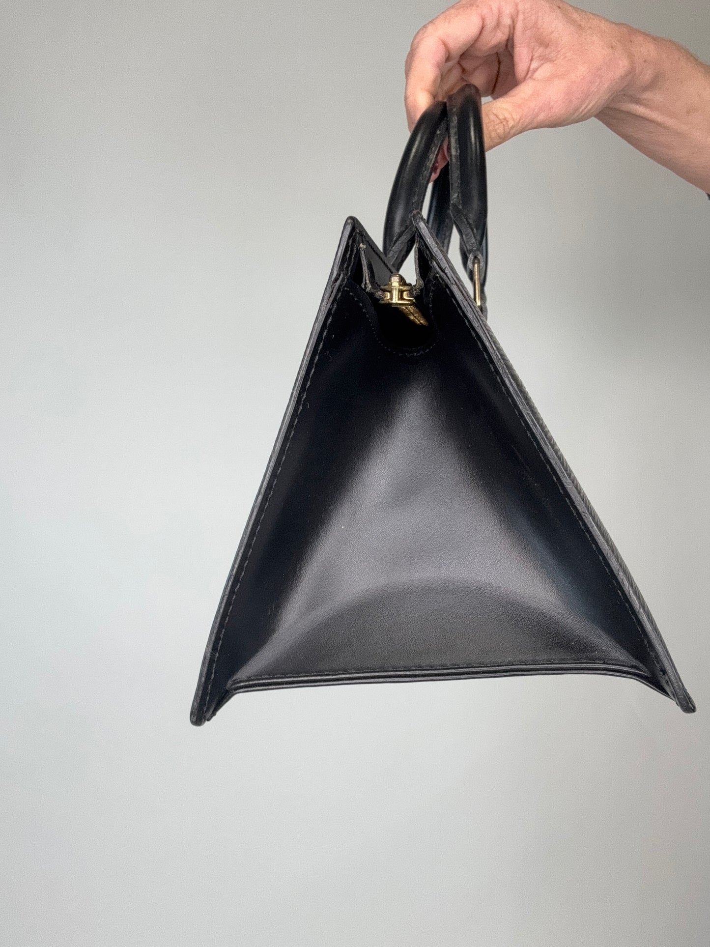 Louis Vuitton Epi Triangle Sac Black