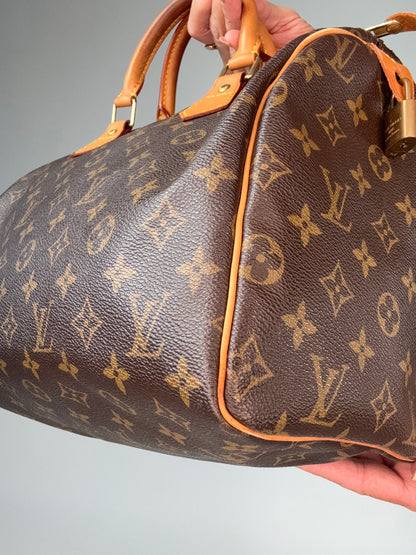 Louis Vuitton Vintage Monogram Speedy 30