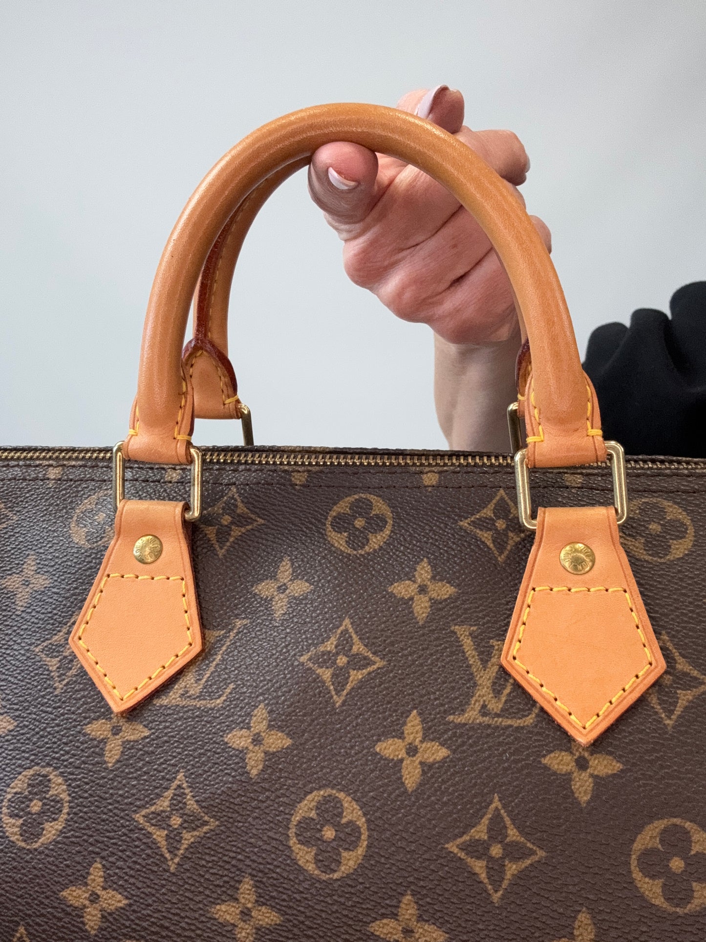 Louis Vuitton Monogran Speedy 30_ Vintage