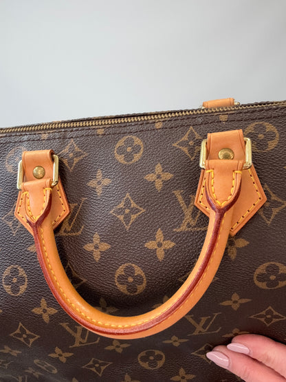 Louis Vuitton Monogran Speedy 30_ Vintage