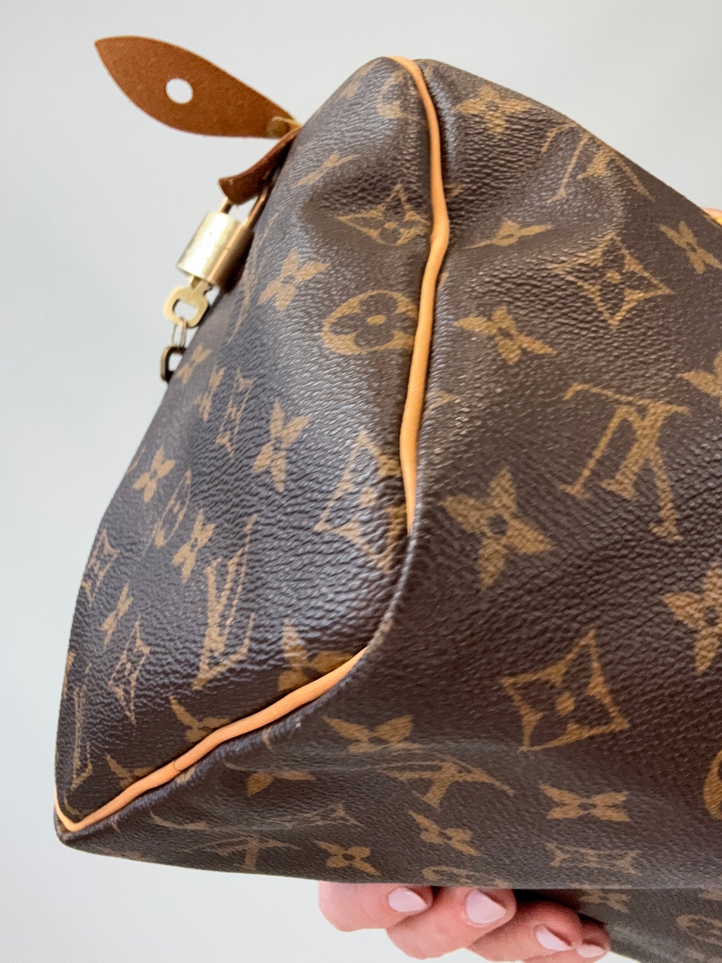 Louis Vuitton Monogran Speedy 30_ Vintage