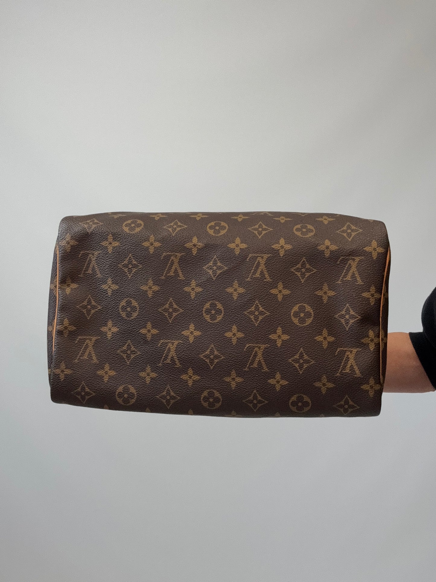Louis Vuitton Monogran Speedy 30_ Vintage