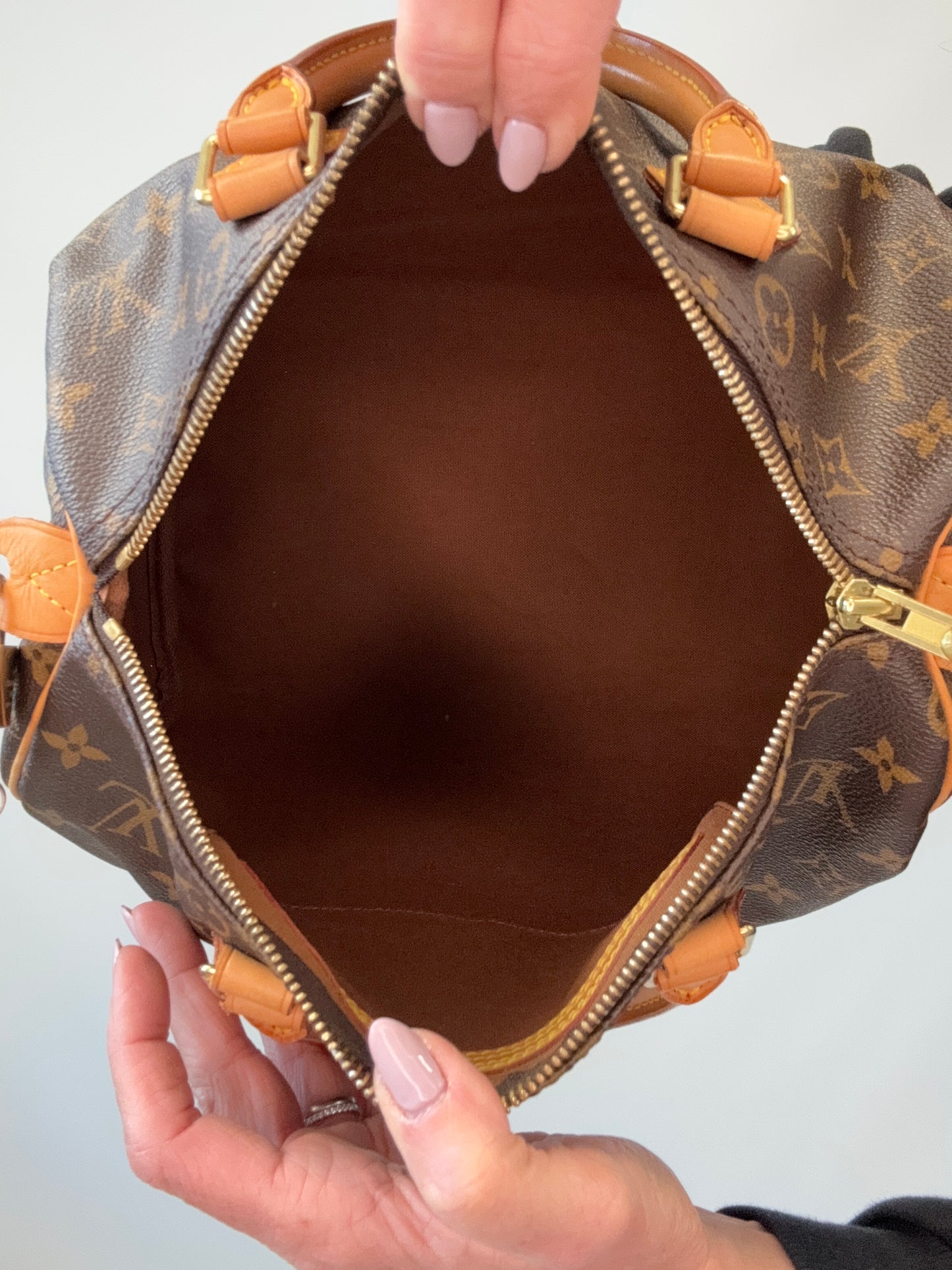 Louis Vuitton Monogran Speedy 30_ Vintage