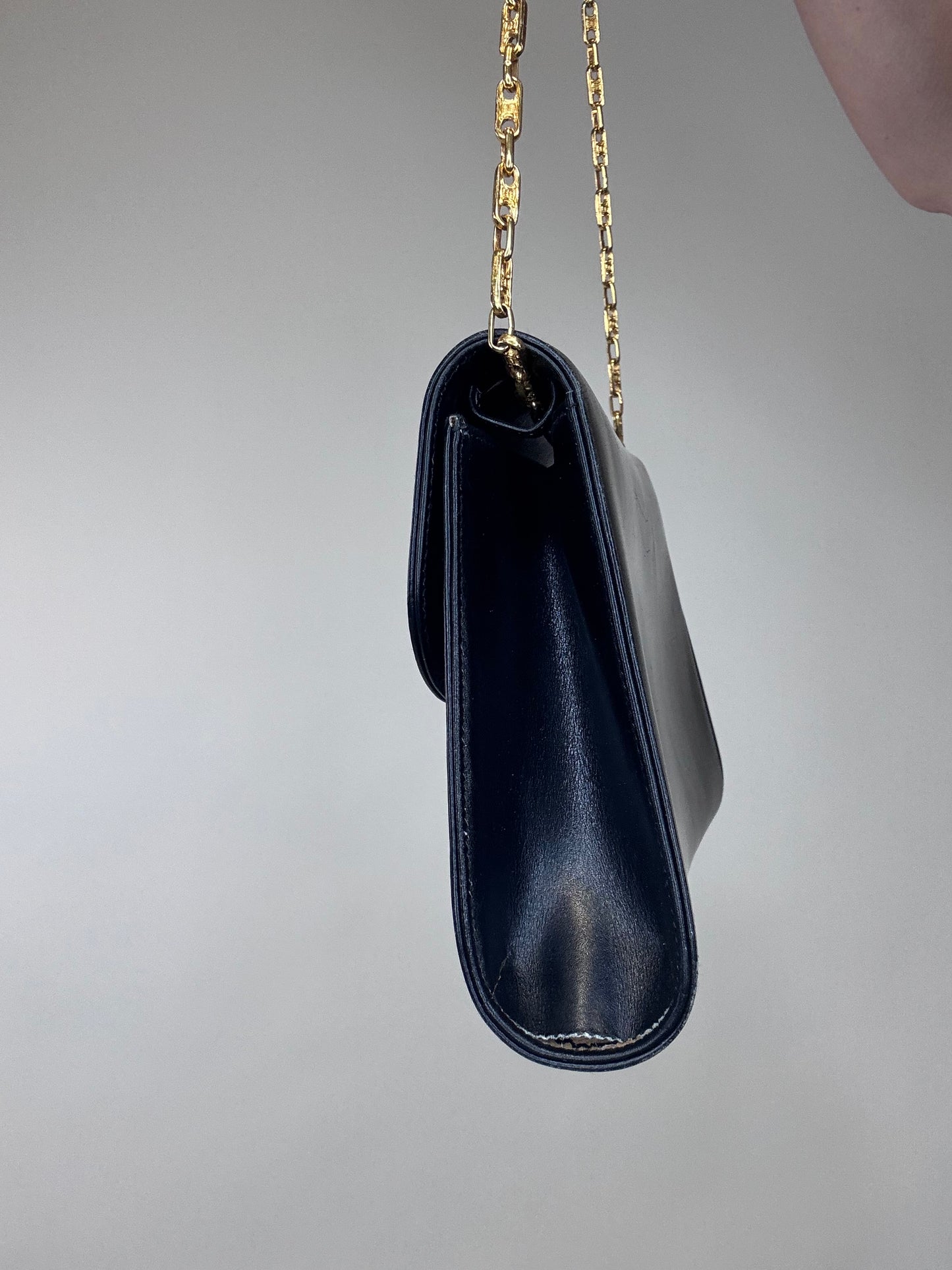 Celine Vintage Carriage Triomphe Chain Bag