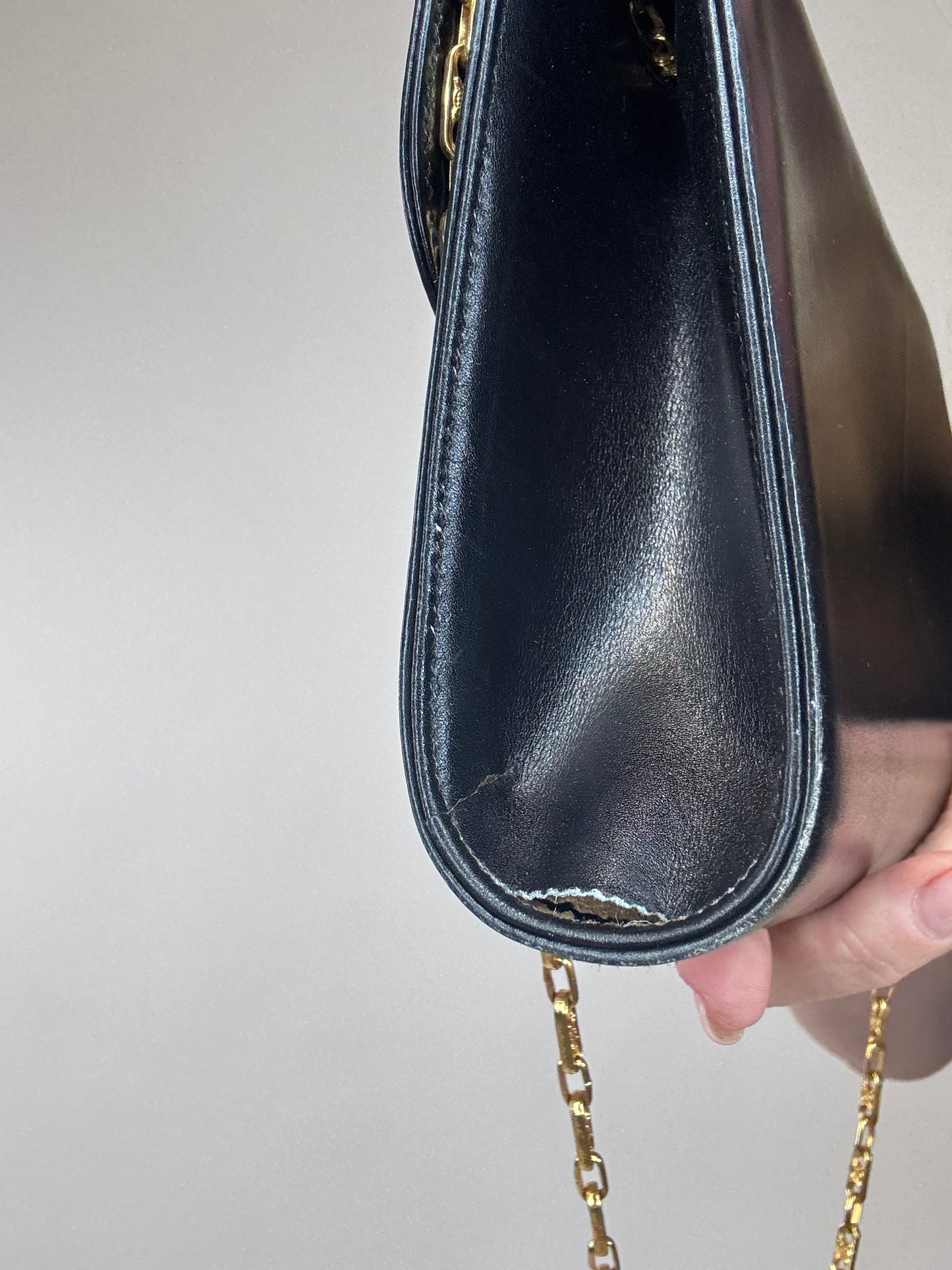 Celine Vintage Carriage Triomphe Chain Bag