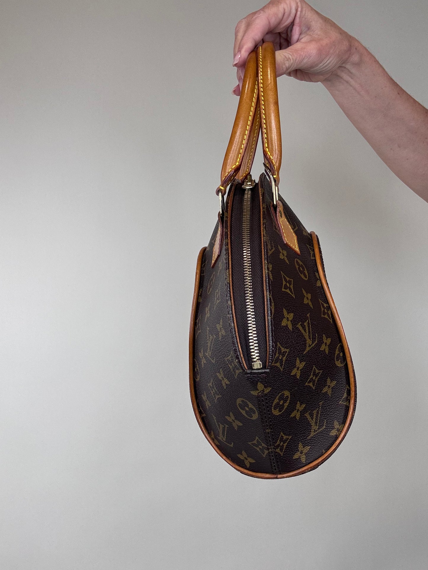 Louis Vuitton Vintage Ellipse PM Monogram