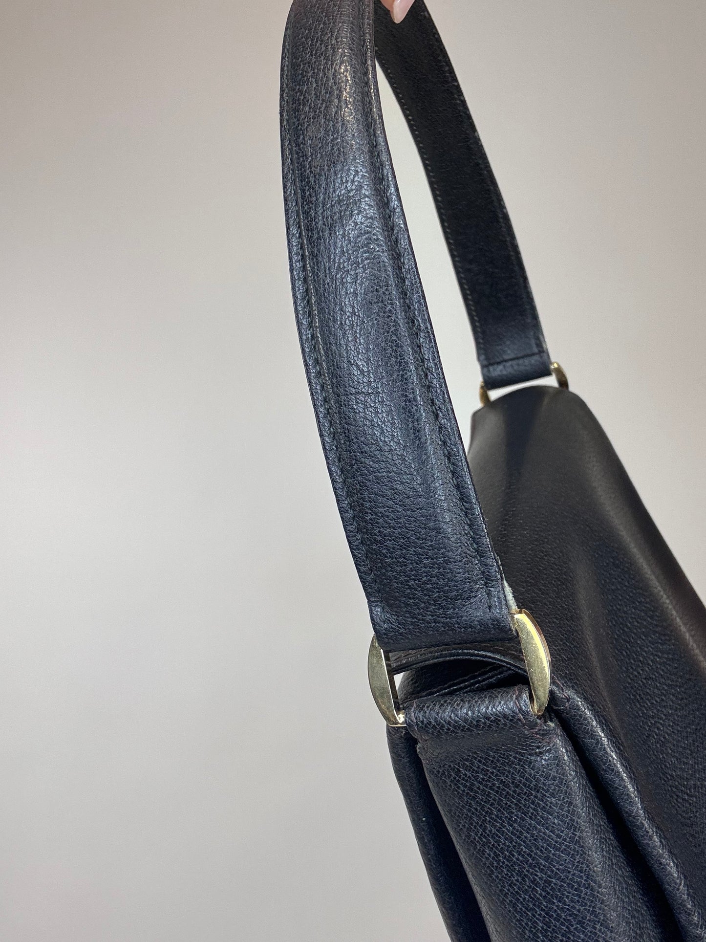 Gucci Rare G Turnlock Top Handle Bag