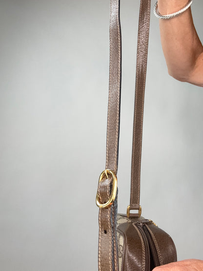 Gucci Sherry Line Vintage Supreme Crossbody Medium