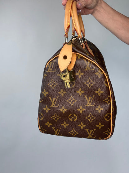 Louis Vuitton Vintage Monogram Speedy 30