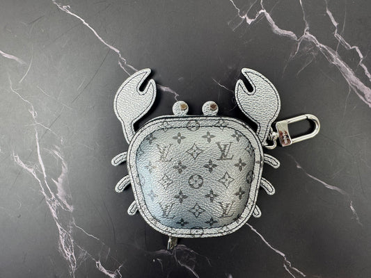 Louis Vuitton Metallic Monogram Crab Bag Charm & Pouch — Silver
