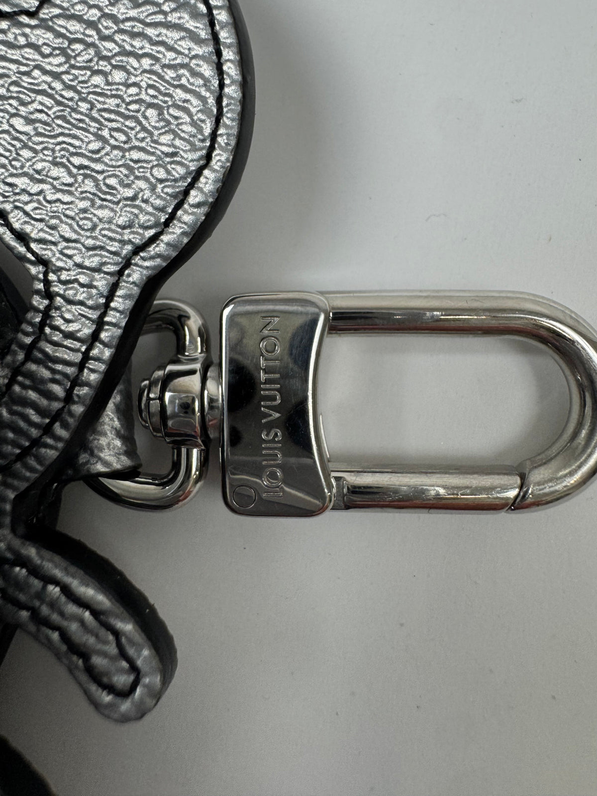 Louis Vuitton Metallic Monogram Crab Bag Charm & Pouch — Silver