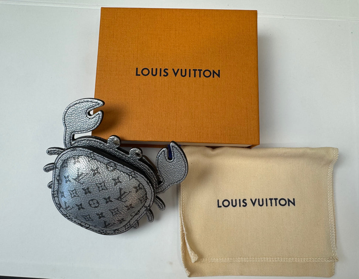 Louis Vuitton Metallic Monogram Crab Bag Charm & Pouch — Silver