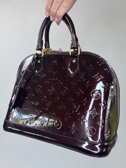 Louis Vuitton Alma GM Vernis Burgundy