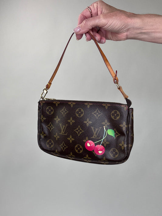 Louise Vuitton Takashi Murakami Cherry Pochette