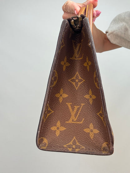 Louis Vuitton Vintage Monogram Triangle Sac