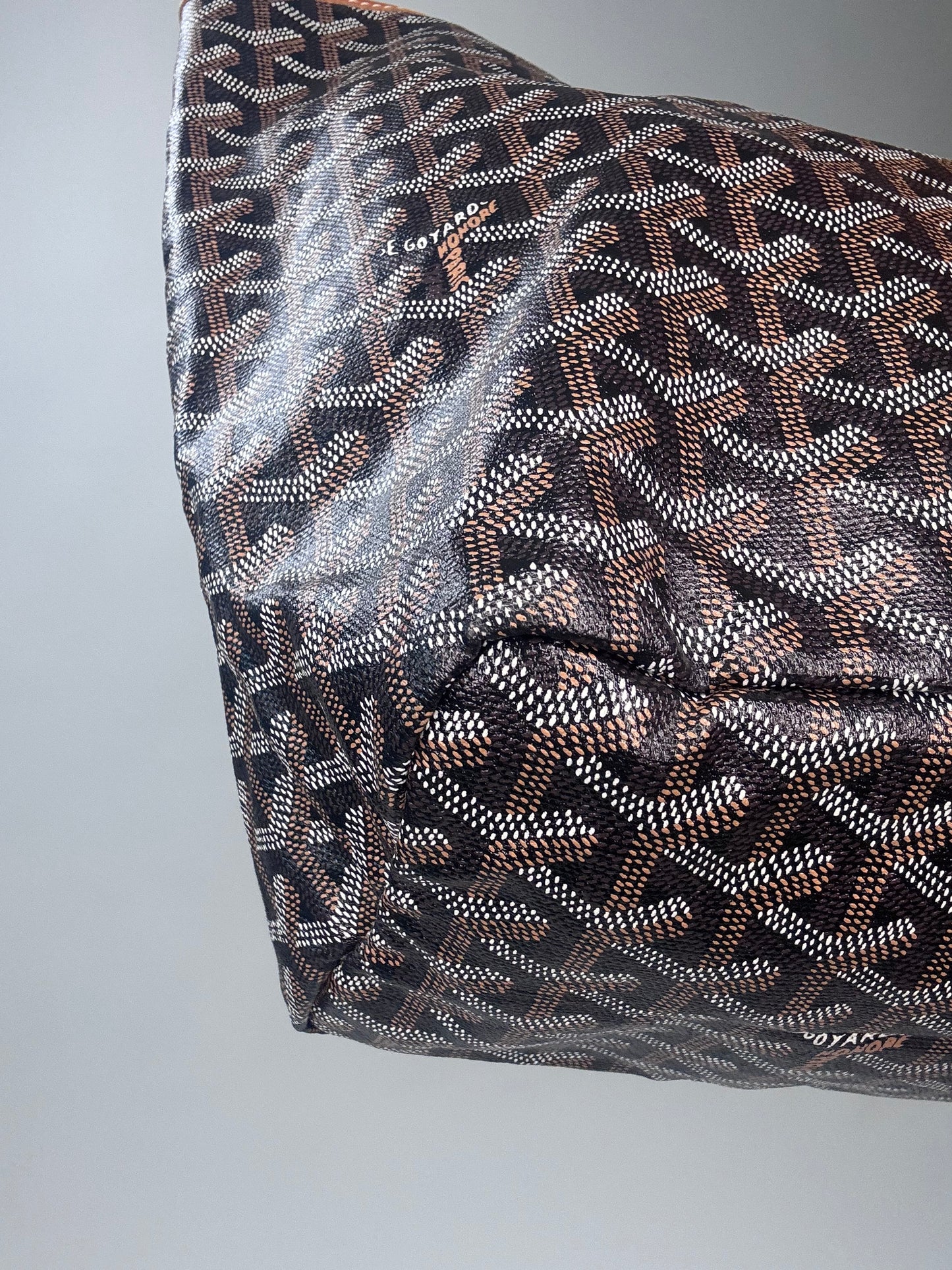 Goyard Goyardine St Louis PM  Black Gold w/Pouch Tote