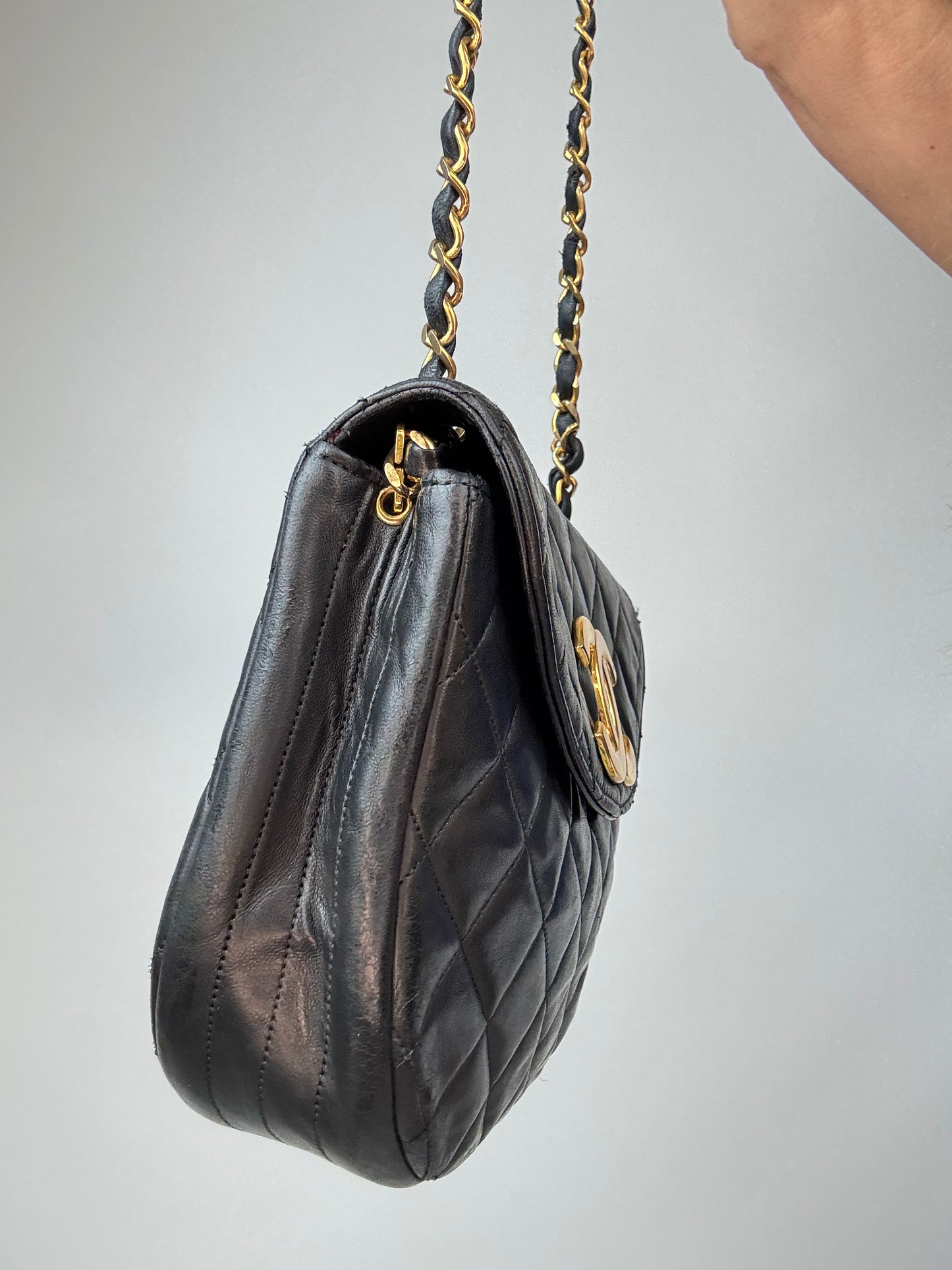 Chanel Round CC Chain Crossbody Bag 1986-1988