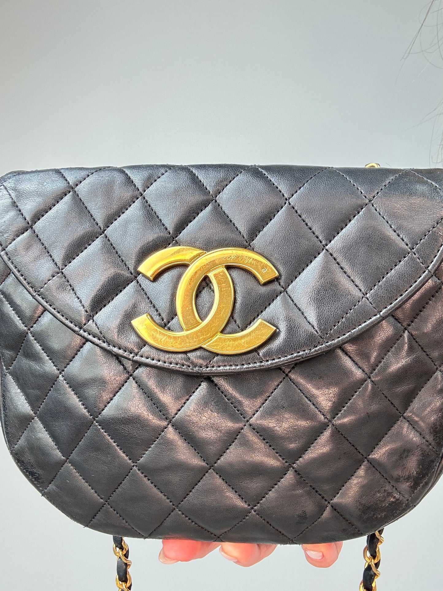 Chanel Round CC Chain Crossbody Bag 1986-1988