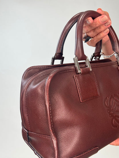 Loewe Amazona 28 Calfskin Leather Satchel  - Burgundy Brown