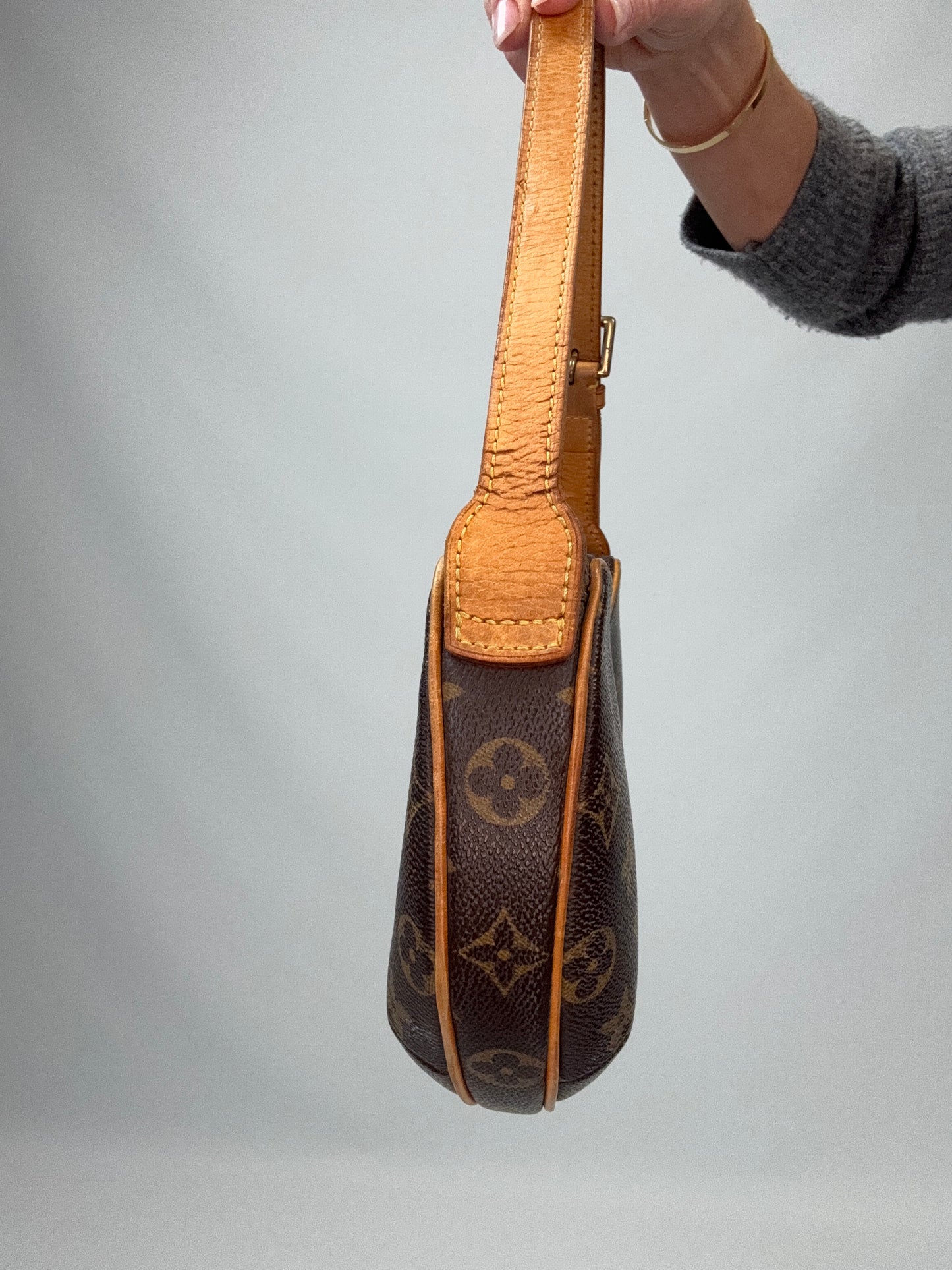 Louis Vuiiton Monogram Canvas Croissant PM Bag
