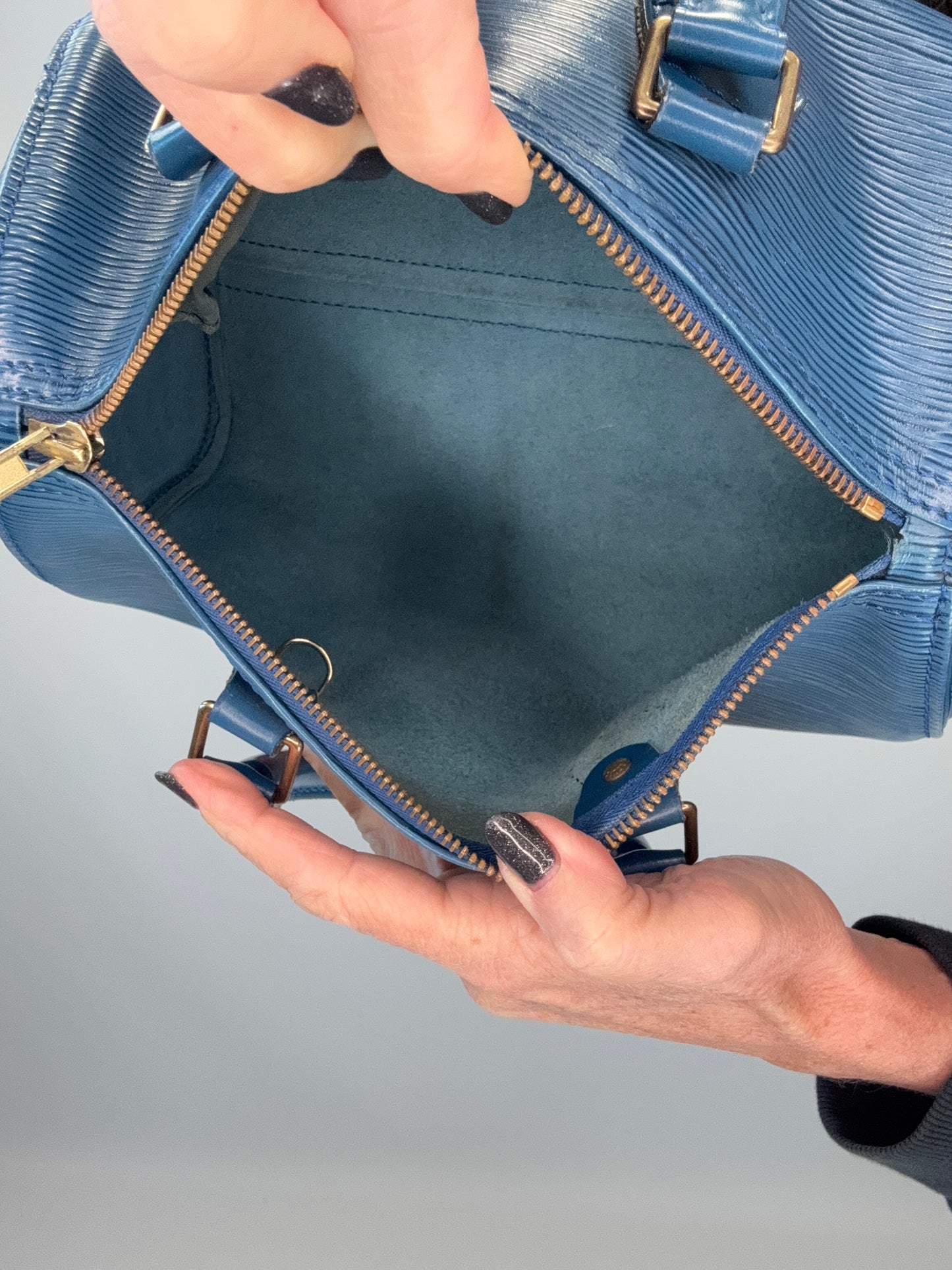 Louis Vuitton Epi Speedy 25 Toledo