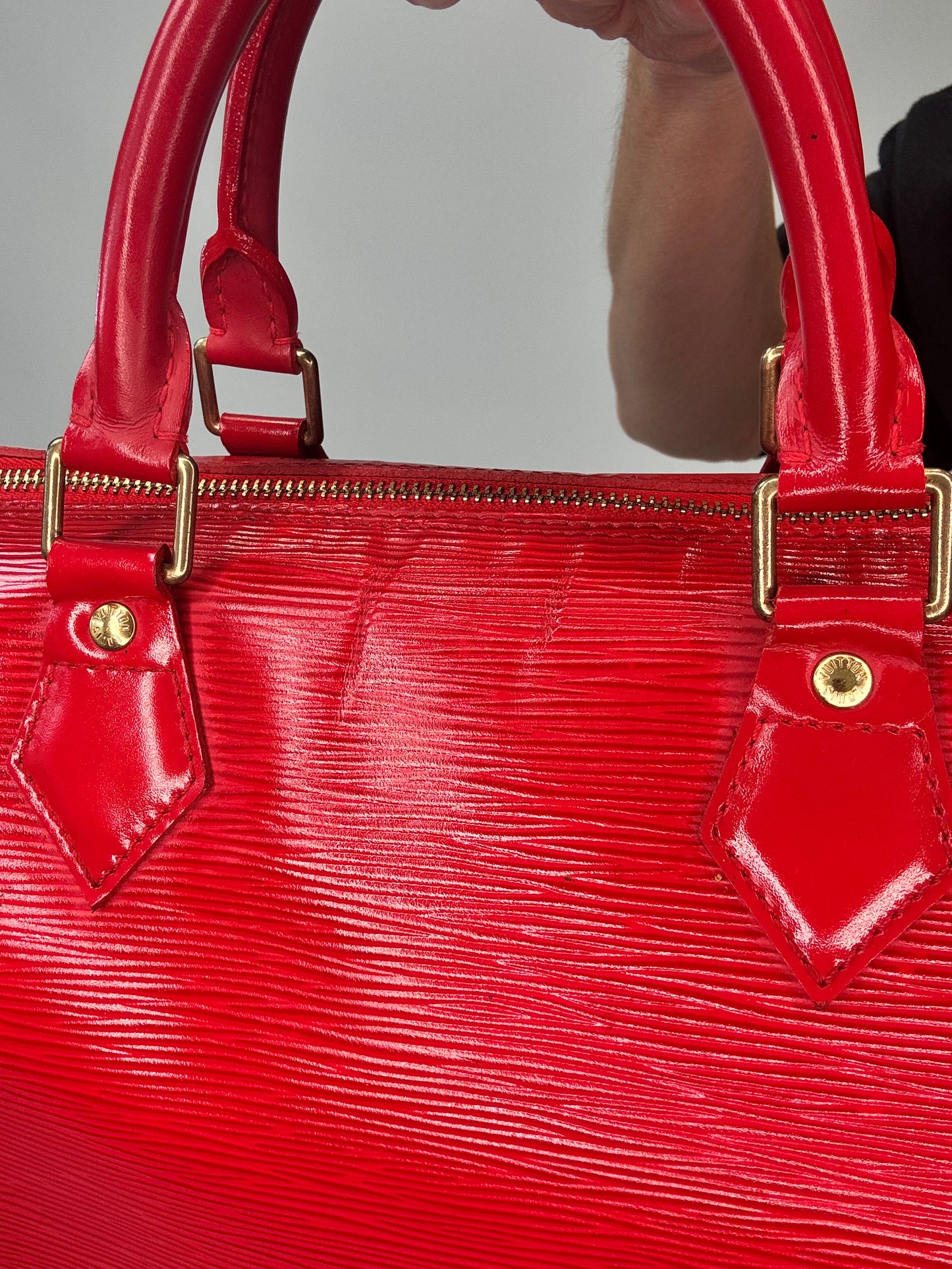 Louis Vuitton Epi Speedy 30 - Red